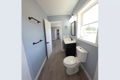 12 Willow St, Chicopee, MA 01020 - Photo 21