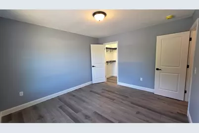 12 Willow St, Chicopee, MA 01020 - Photo 23