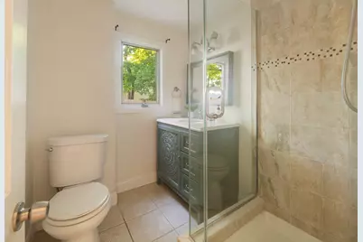 7 Beach St, Newton, MA 02460 - Photo 9