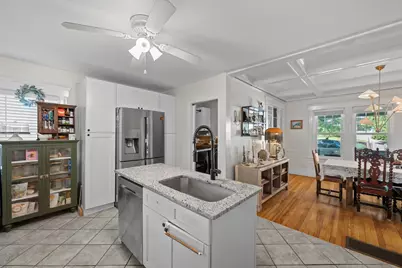 19 S Lenox St, Worcester, MA 01602 - Photo 11