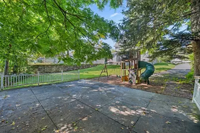 19 S Lenox St, Worcester, MA 01602 - Photo 39