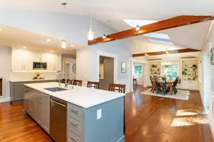 30 Sarah St, Burlington, MA 01803 - Photo 11