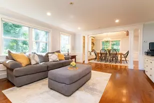 30 Sarah St, Burlington, MA 01803 - Photo 15