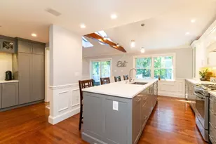 30 Sarah St, Burlington, MA 01803 - Photo 9