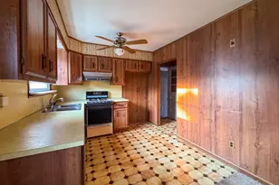 7 Ann Ave, Dartmouth, MA 02747 - Photo 13