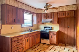 7 Ann Ave, Dartmouth, MA 02747 - Photo 17