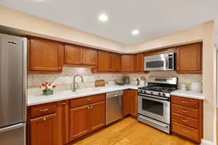 2 Monument Sq, Boston, MA 02129 - Photo 9