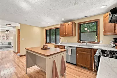 60 Bailey Road, Dracut, MA 01826 - Photo 11
