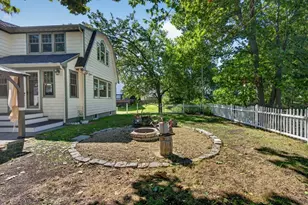 10 Stanton St, Saugus, MA 01906 - Photo 23