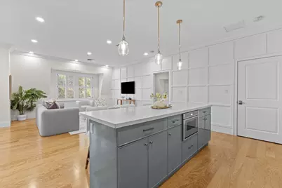 36 Elmwood Ave #11, Winchester, MA 01890 - Photo 3