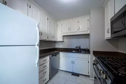 357 Boylston #3, Lowell, MA 01852 - Photo 9