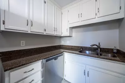 357 Boylston #3, Lowell, MA 01852 - Photo 11