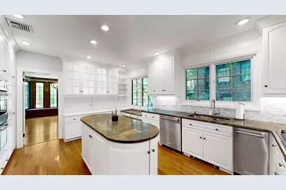79 Woodchester Dr, Newton, MA 02467 - Photo 7