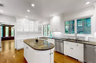 79 Woodchester Dr, Newton, MA 02467 - Photo 7