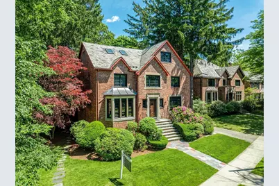 79 Woodchester Dr, Newton, MA 02467 - Photo 27
