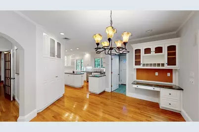 79 Woodchester Dr, Newton, MA 02467 - Photo 9