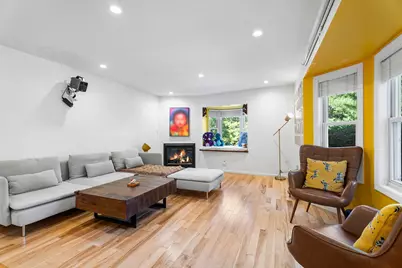 186 Algonquin Trl #186, Ashland, MA 01721 - Photo 5