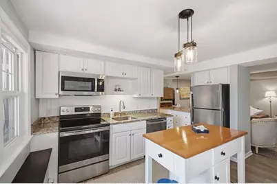 60 Guernsey St. #1, Boston, MA 02131 - Photo 9
