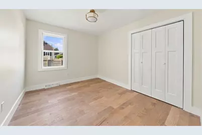 26 Gorham St, Dartmouth, MA 02748 - Photo 21