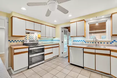 12 Watertown St, Lexington, MA 02421 - Photo 9