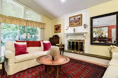 9 Raleigh Rd, Dover, MA 02030 - Photo 5