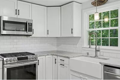 33 Bay Colony Drive, Ashland, MA 01721 - Photo 5