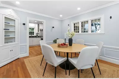19 Saint Mary's St, Newton, MA 02462 - Photo 9