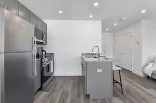 585 Essex St, Lynn, MA 01901 - Photo 5