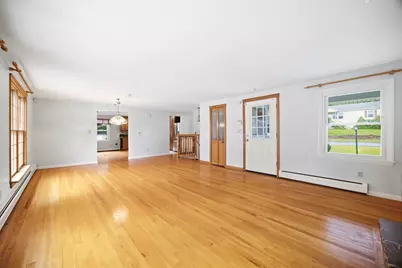 2 Drake Lane, Holyoke, MA 01040 - Photo 5