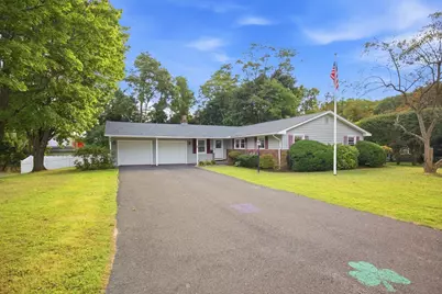 2 Drake Lane, Holyoke, MA 01040 - Photo 1