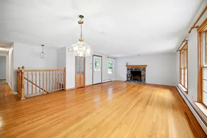 2 Drake Lane, Holyoke, MA 01040 - Photo 3