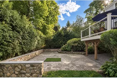 39 River Glen Rd, Wellesley, MA 02481 - Photo 31