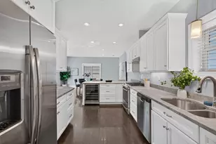 34 Senator Bolling Cir, Boston, MA 02124 - Photo 11