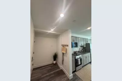 585 Essex St #223, Lynn, MA 01901 - Photo 5