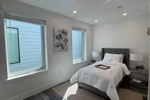 585 Essex St, Lynn, MA 01901 - Photo 1