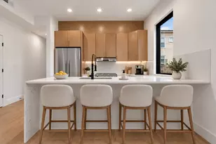 13 Clyde St, Somerville, MA 02145 - Photo 3