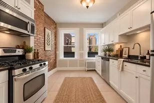 17 Green St, Boston, MA 02129 - Photo 11