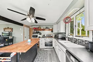 3320 County St, Somerset, MA 02726 - Photo 3
