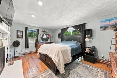 3320 County St, Somerset, MA 02726 - Photo 7