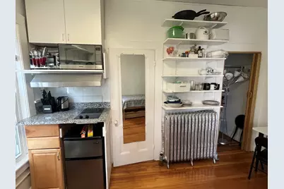 15 Arlington St #2R, Cambridge, MA 02140 - Photo 3