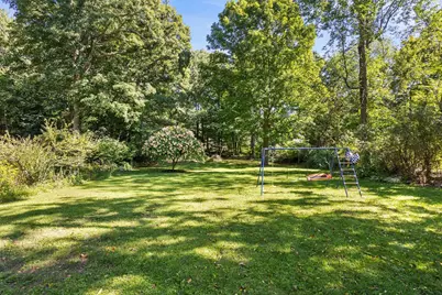 438 Reservoir St, Holden, MA 01520 - Photo 25