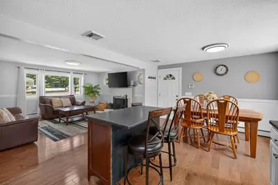 315 Broadway, Raynham, MA 02767 - Photo 7