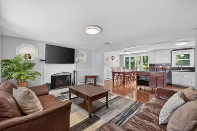 315 Broadway, Raynham, MA 02767 - Photo 11