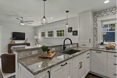 46 Maple Rd, Melrose, MA 02176 - Photo 15