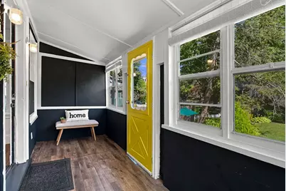 46 Maple Rd, Melrose, MA 02176 - Photo 9