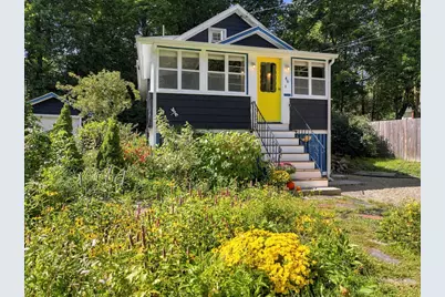 46 Maple Rd, Melrose, MA 02176 - Photo 5