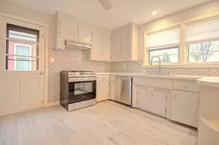 282 Common St, Watertown, MA 02472 - Photo 5