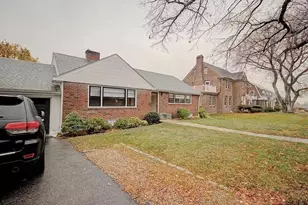 282 Common St, Watertown, MA 02472 - Photo 15