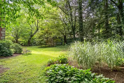 43 Linnaean #24, Cambridge, MA 02138 - Photo 17
