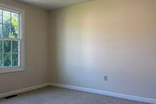 10 Fuller Ave, Attleboro, MA 02703 - Photo 9
